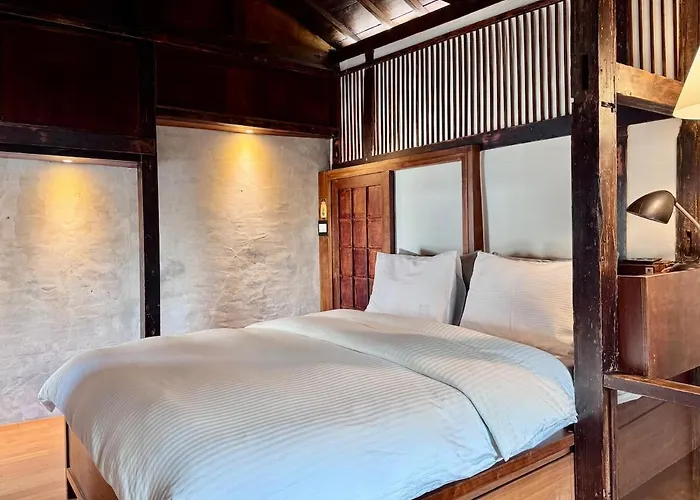 Apartment Modern Heritage Stay, Namsan, Station Seoul