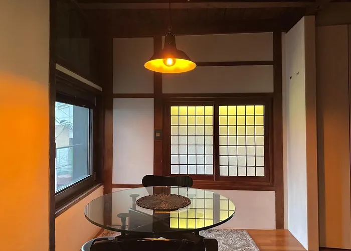 Modern Heritage Stay, Namsan, Station Apartment *