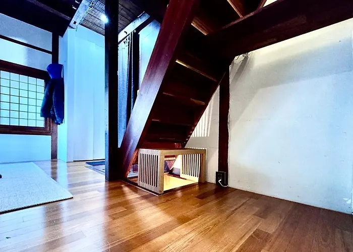 Modern Heritage Stay, Namsan, Station Apartment *