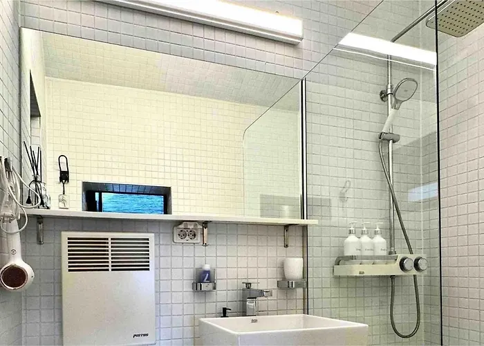 Apartment Modern Heritage Stay, Namsan, Station *